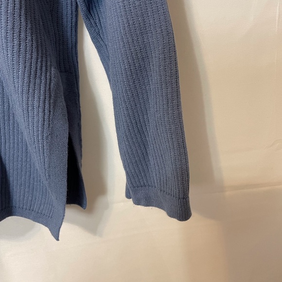 Elle Blue V-Neck Shirt - Picture 8 of 9